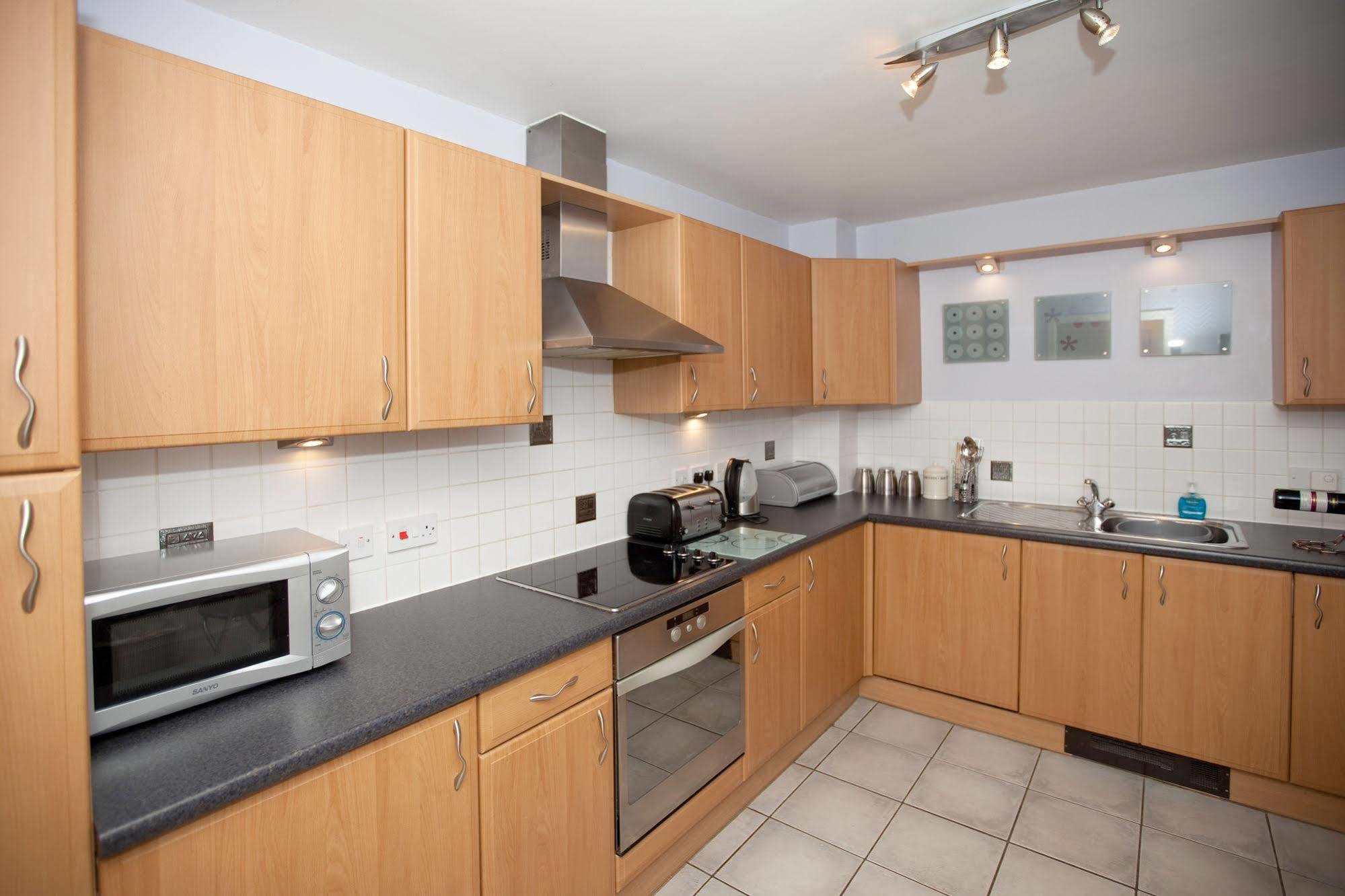 Riverbank View Three Bedroom Apartment With Free Parking York Exterior foto